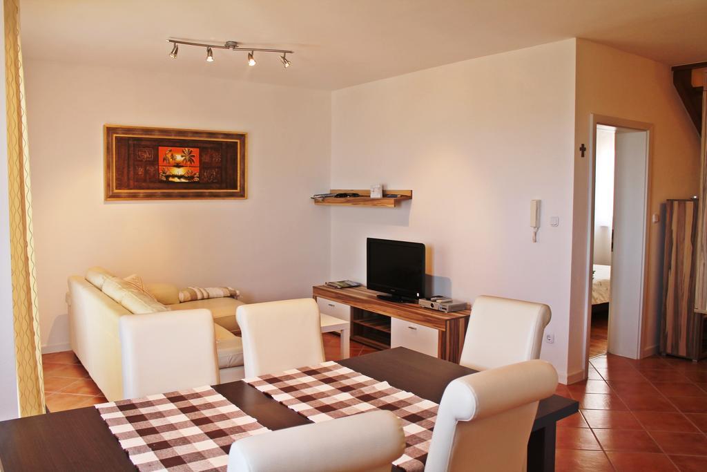 Apartment Jadran *