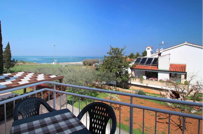 Apartment Jadran *